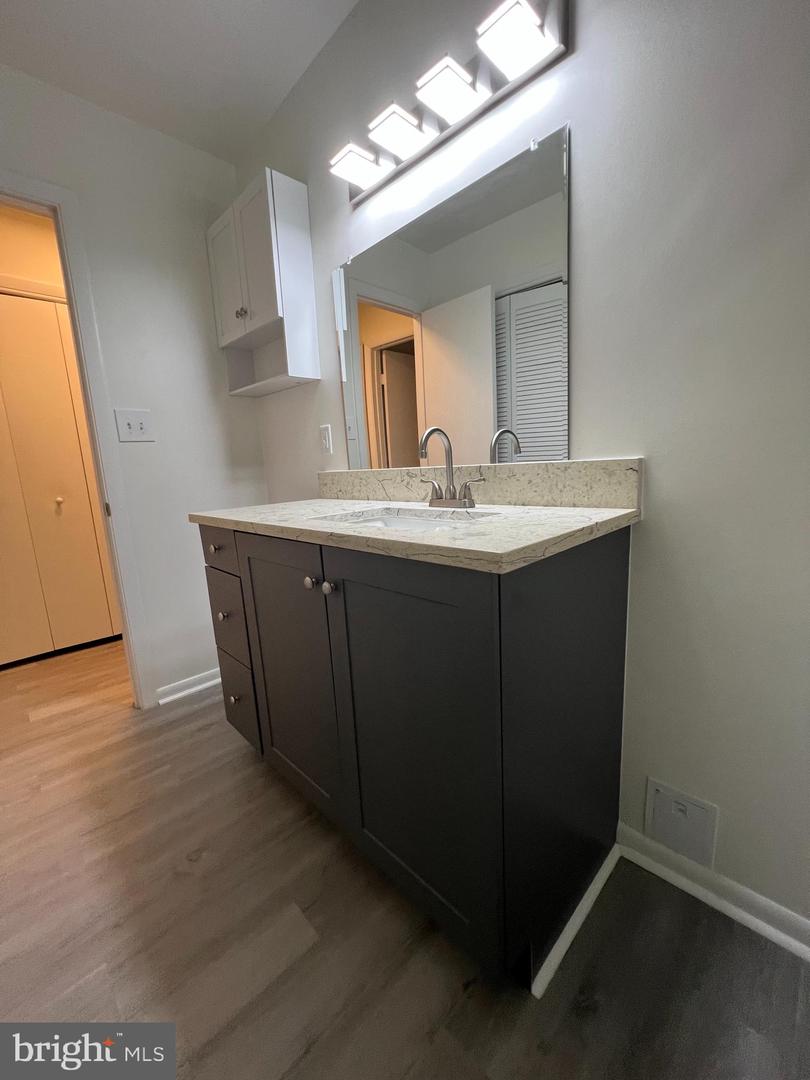 2112 Paramont Ave Property Photo 21
