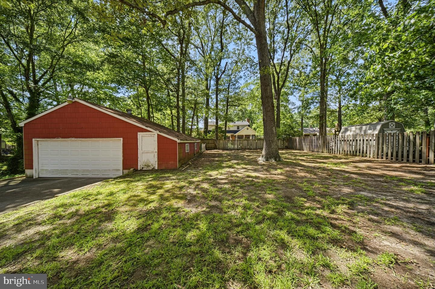 2168 Armada Dr E Property Photo 29