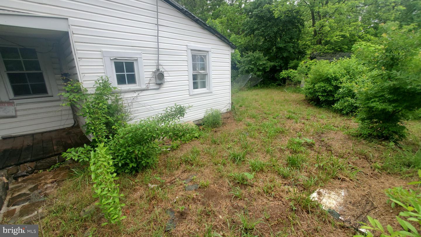 12483 Lord Fairfax Hwy Property Photo 12