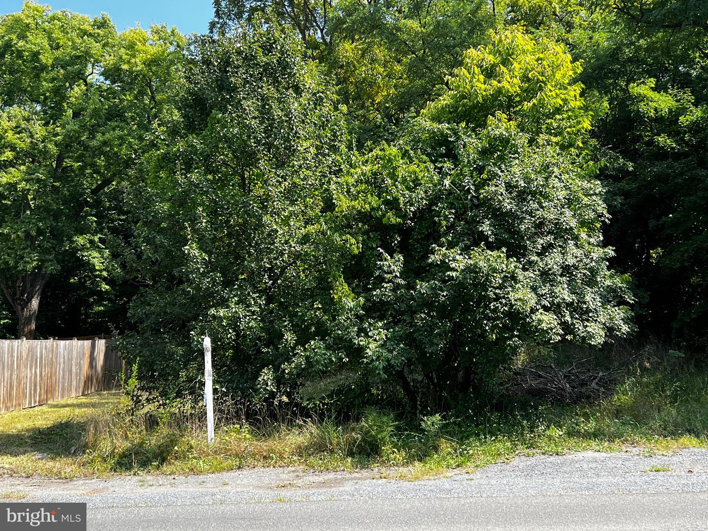 E Main Property Photo