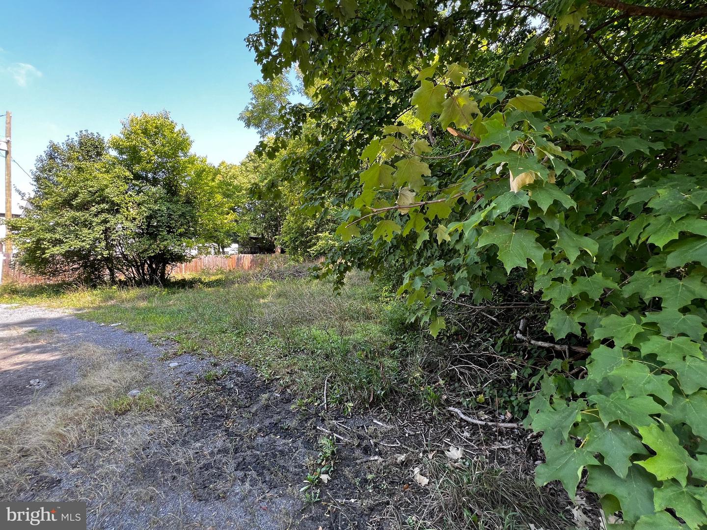 E Main Property Photo 17