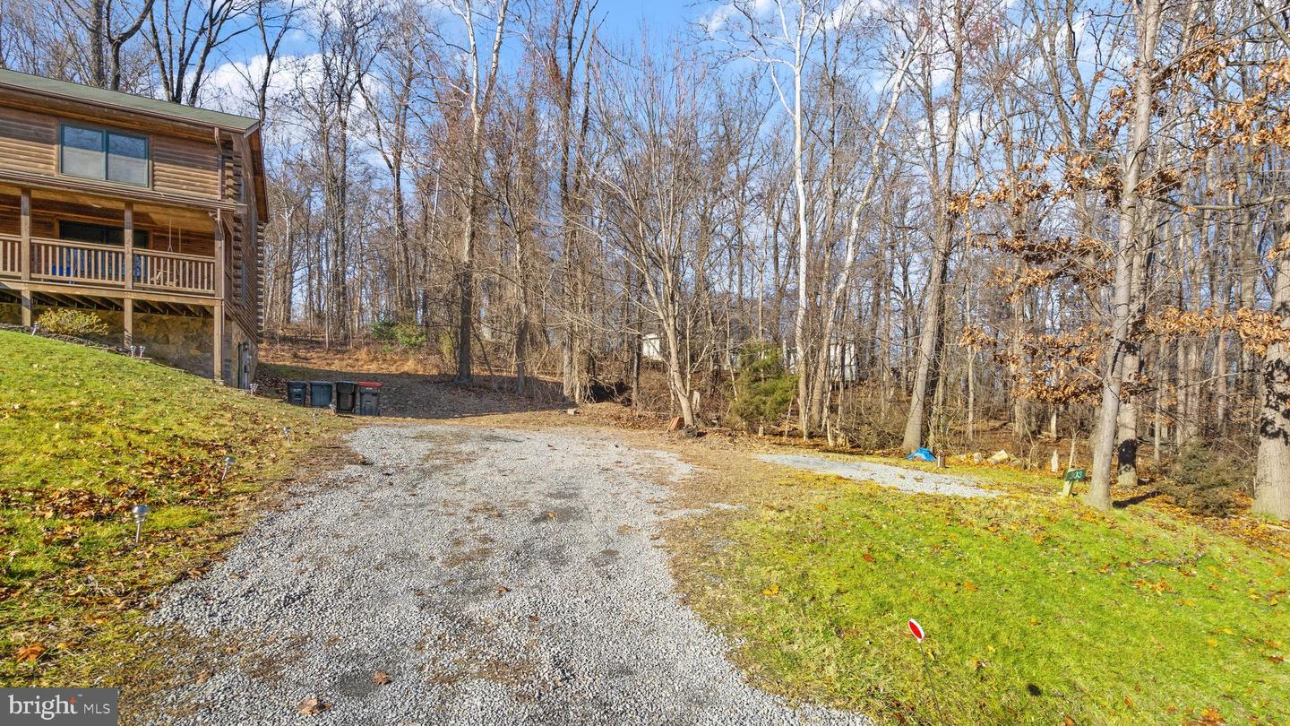 303 Alder Ln Property Photo 6