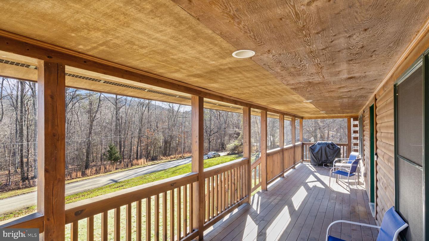 303 Alder Ln Property Photo 8