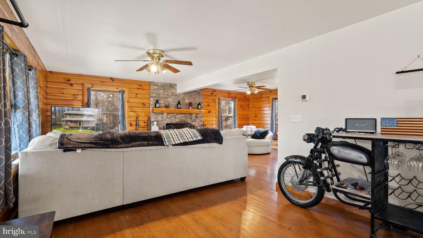 303 Alder Ln Property Photo 16