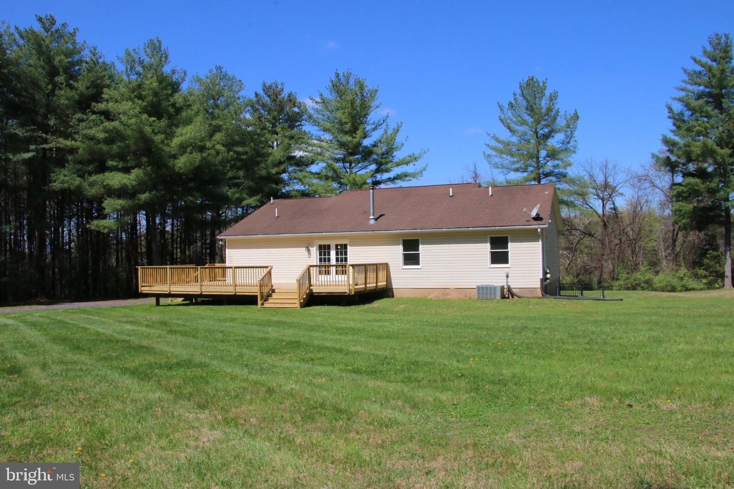 2983 Old Winchester Rd Property Photo 5