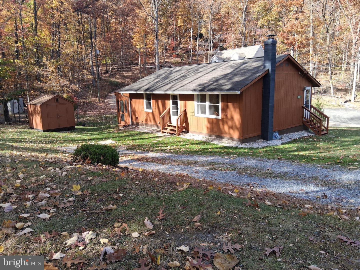 246 Laurel Ln Property Photo 1