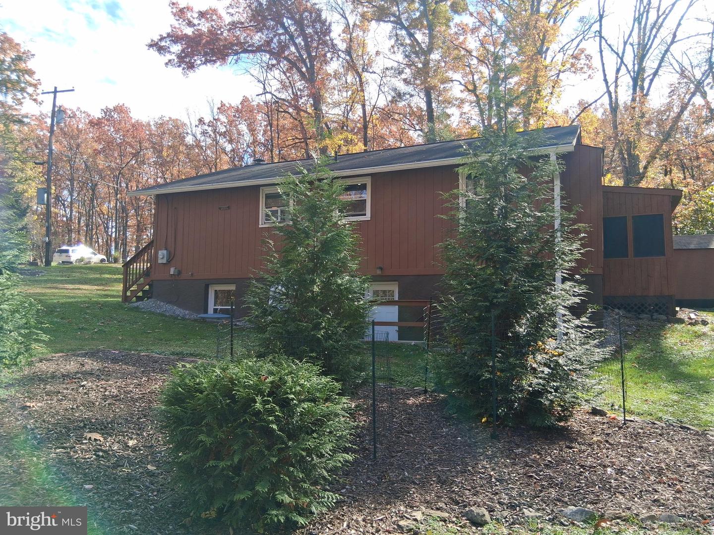 246 Laurel Ln Property Photo 8