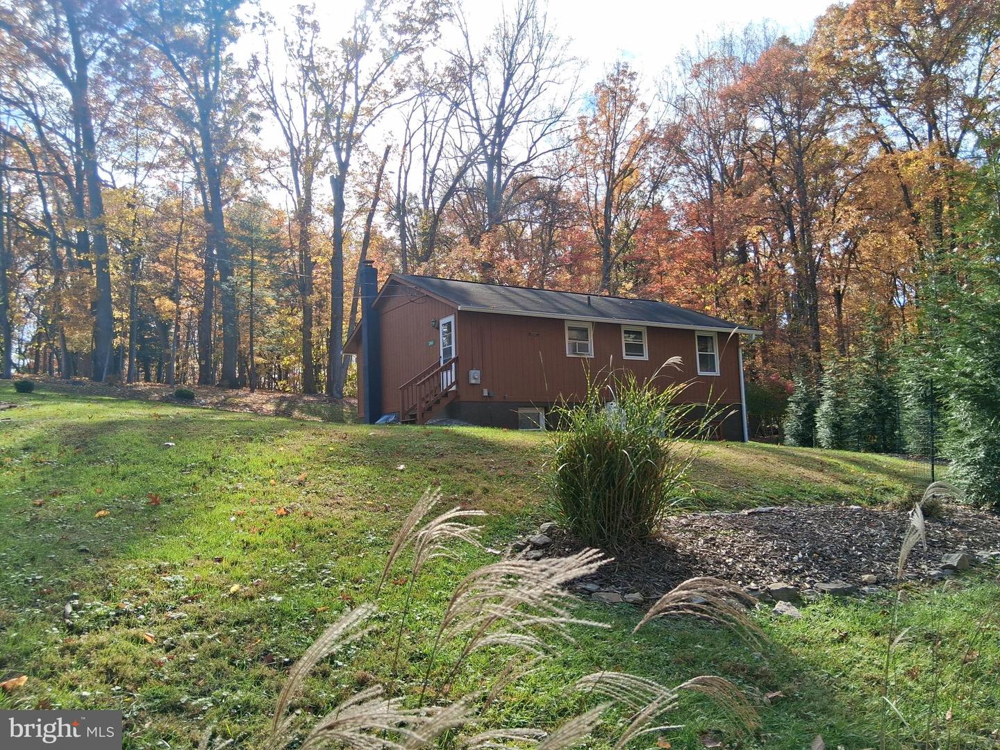 246 Laurel Ln Property Photo 10