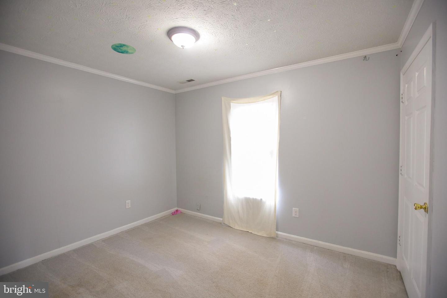 10 Whiting Ave Property Photo 12