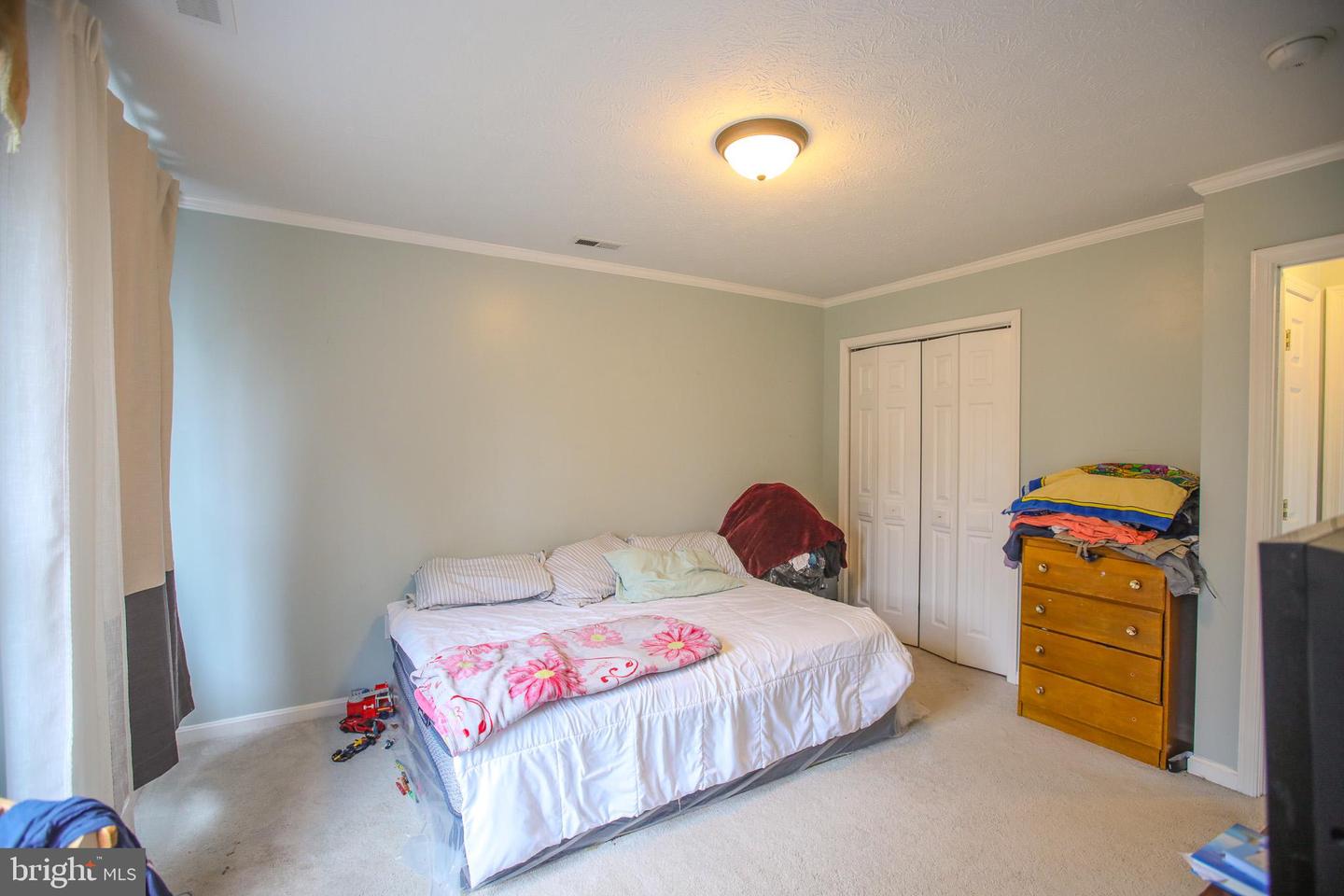 10 Whiting Ave Property Photo 17