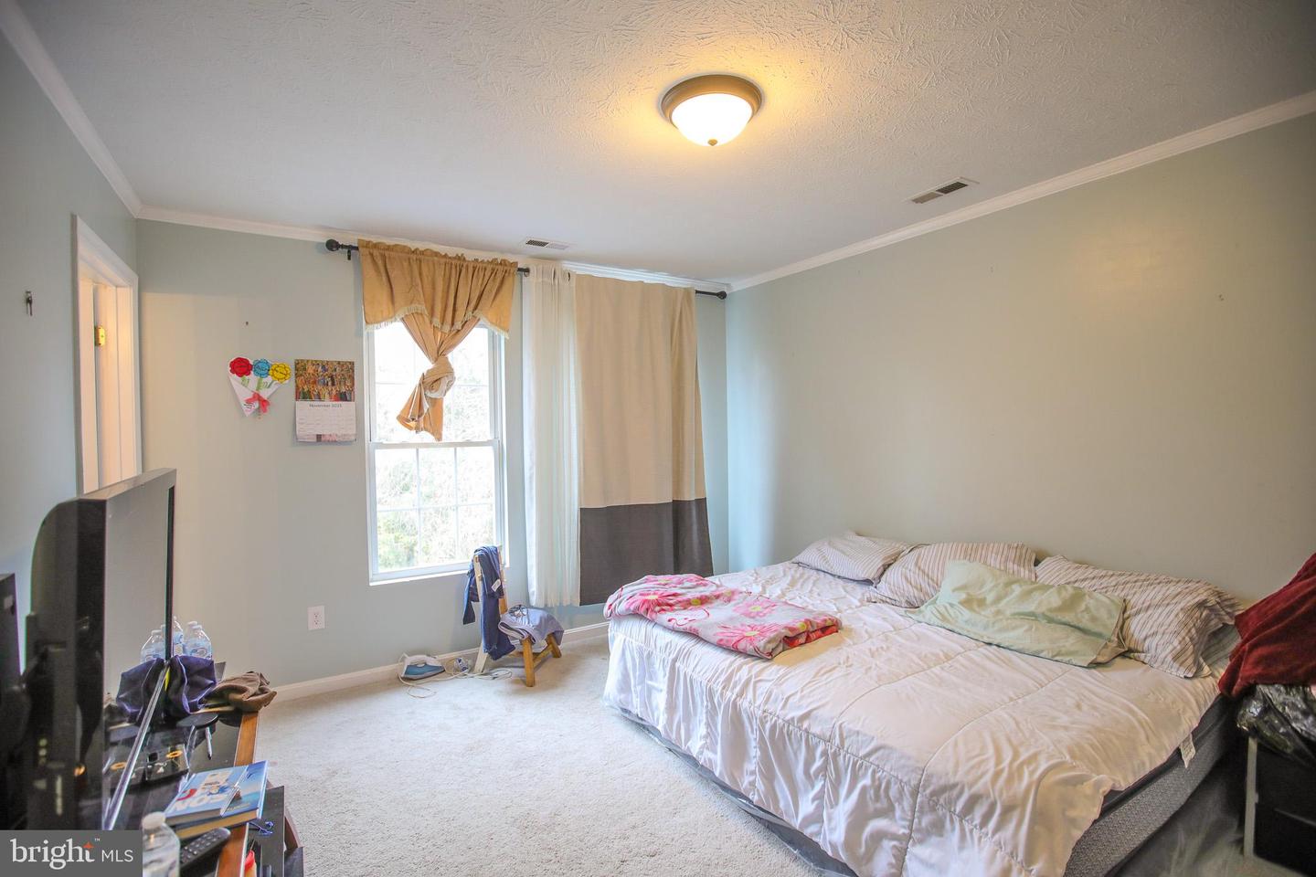 10 Whiting Ave Property Photo 19