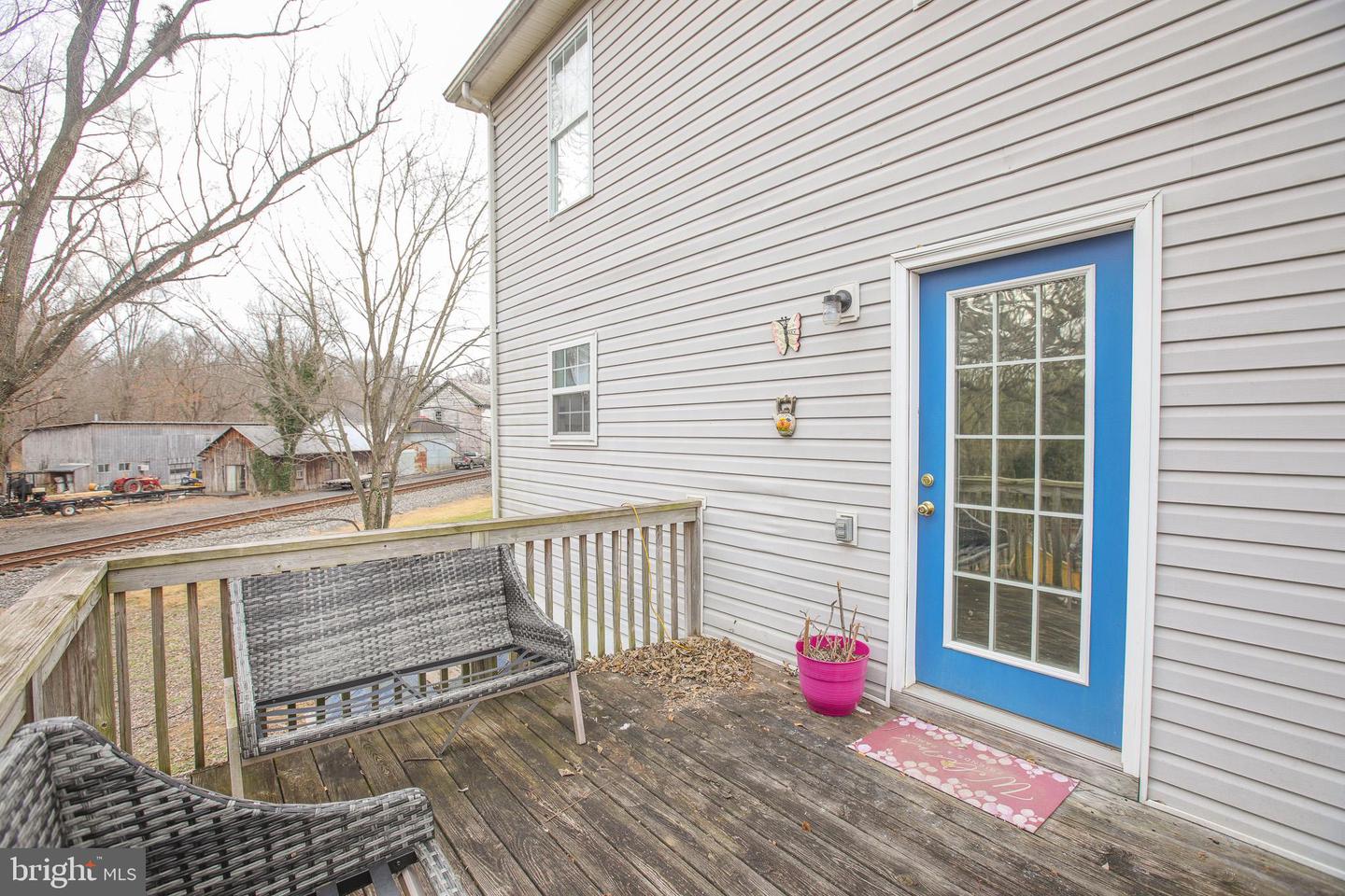 10 Whiting Ave Property Photo 21