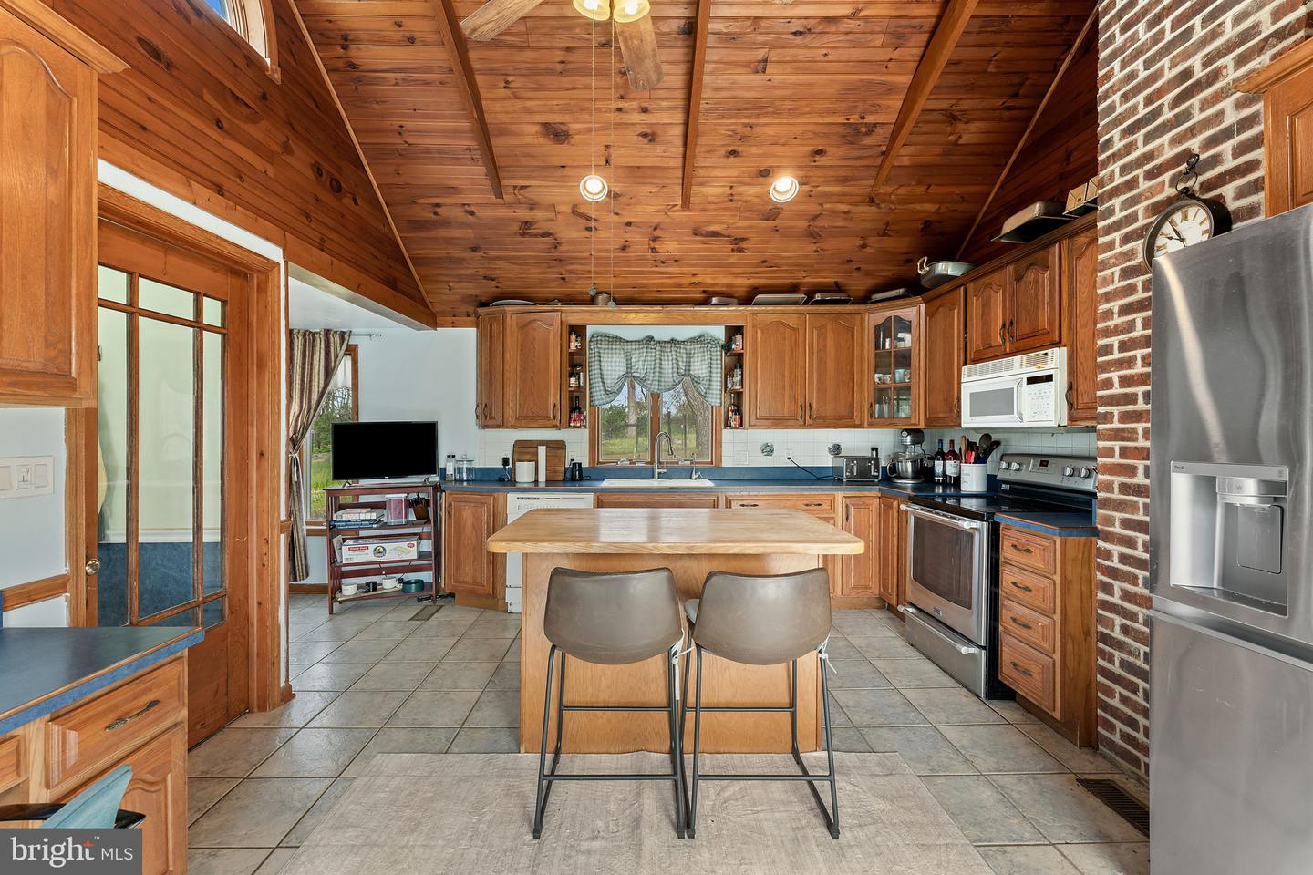 420 Russell Rd Property Photo 30