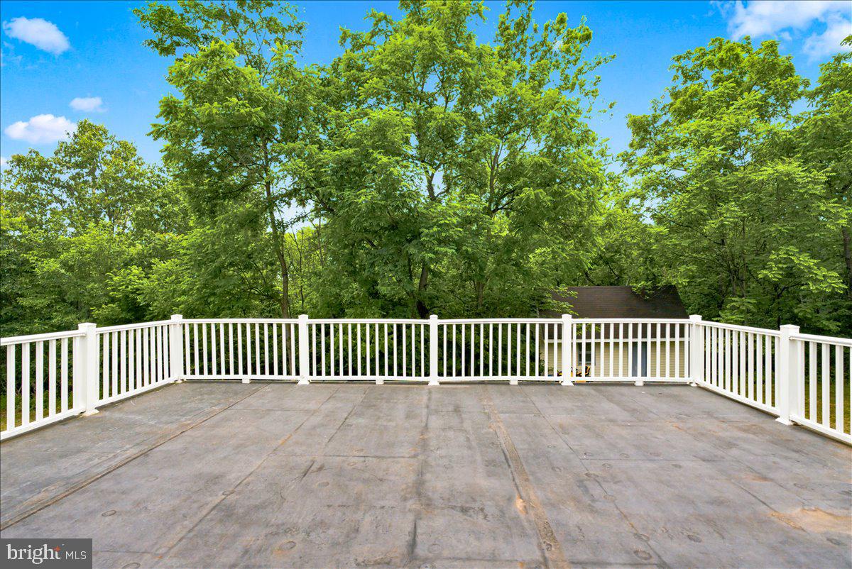 193 Marsh Ln Property Photo 42