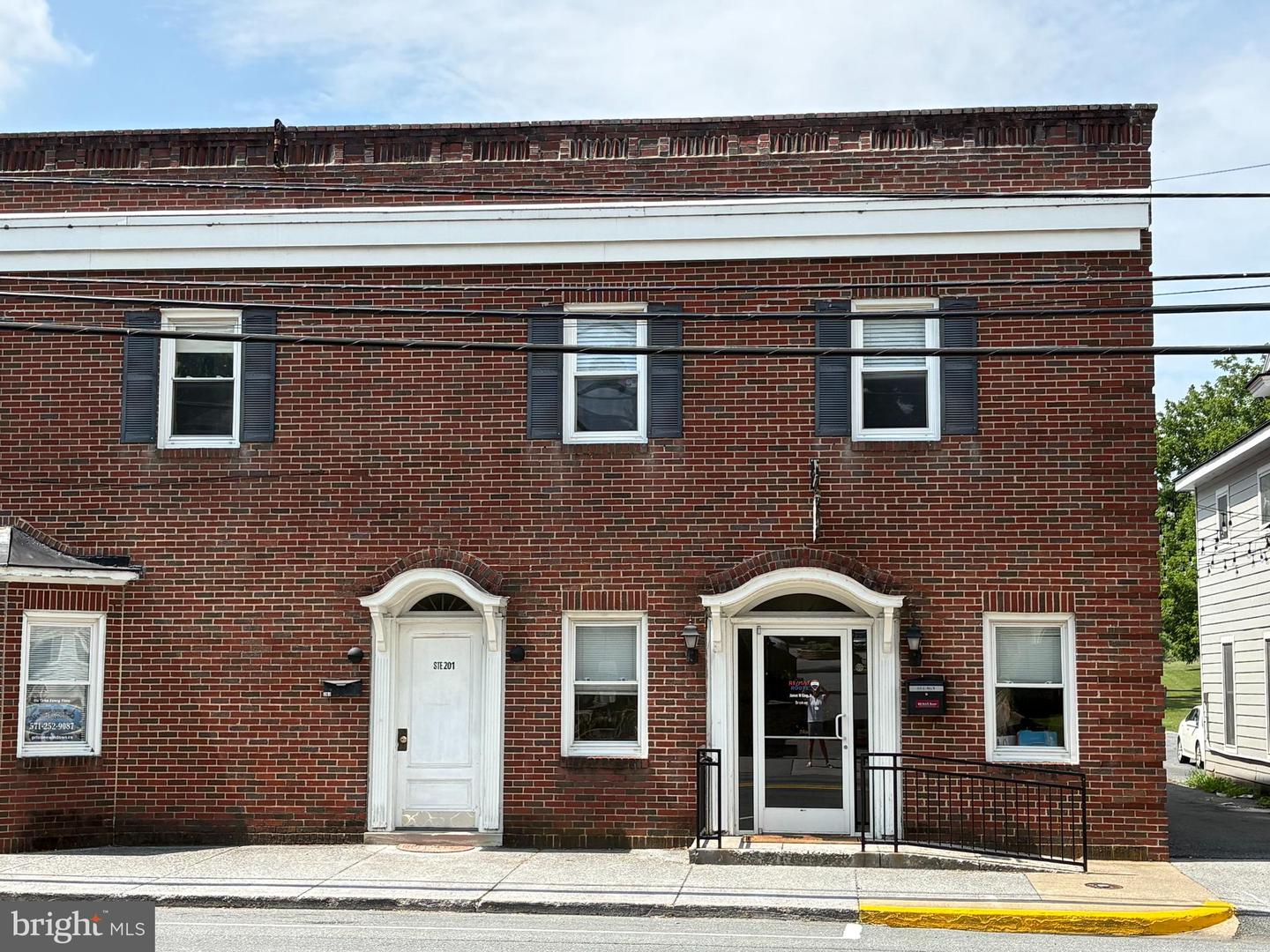 101 MAIN ST E #STE 201 #3 Property Photo 1