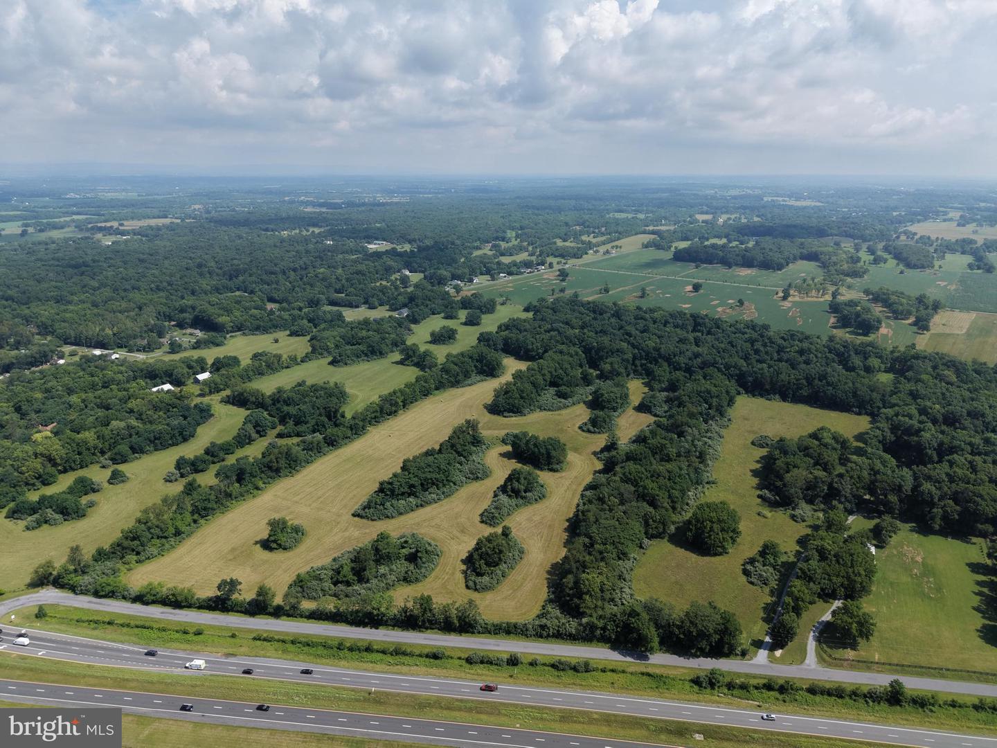 10068 Harry Byrd Hwy Property Photo 6
