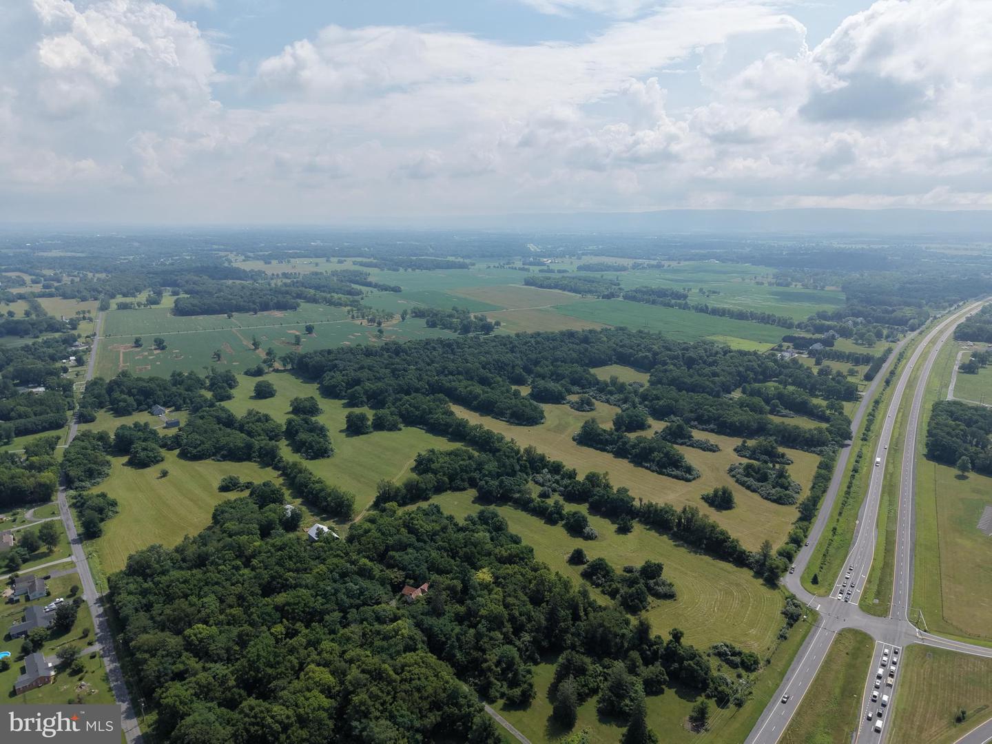 10068 Harry Byrd Hwy Property Photo 11