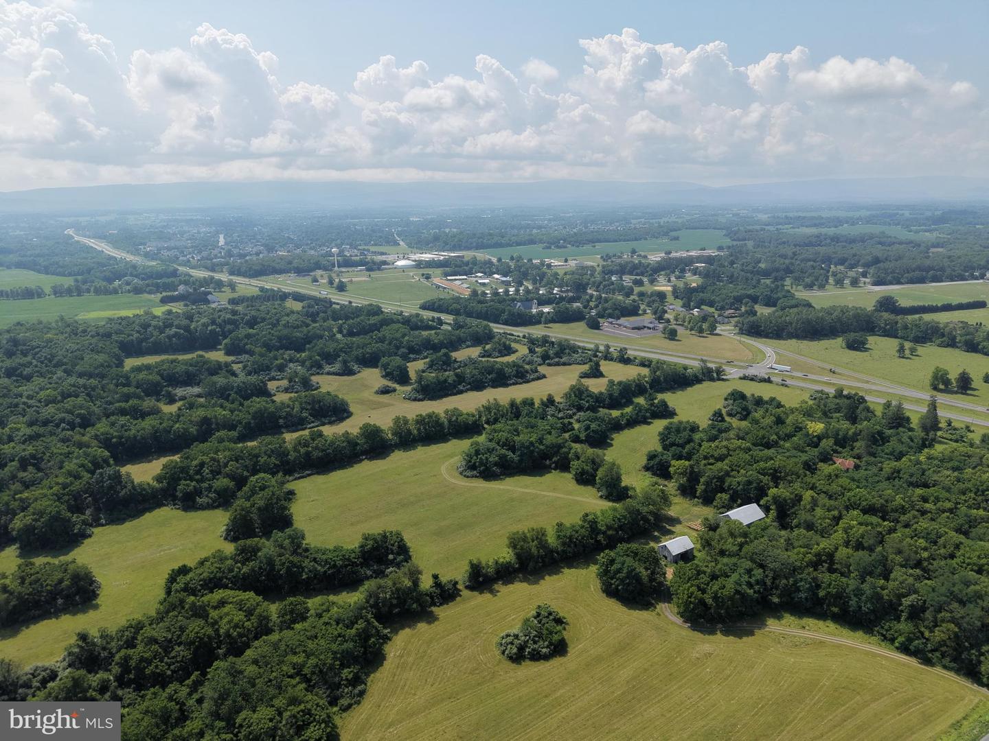 10068 Harry Byrd Hwy Property Photo 16