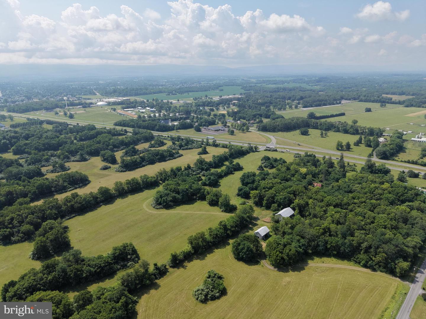 10068 Harry Byrd Hwy Property Photo 17