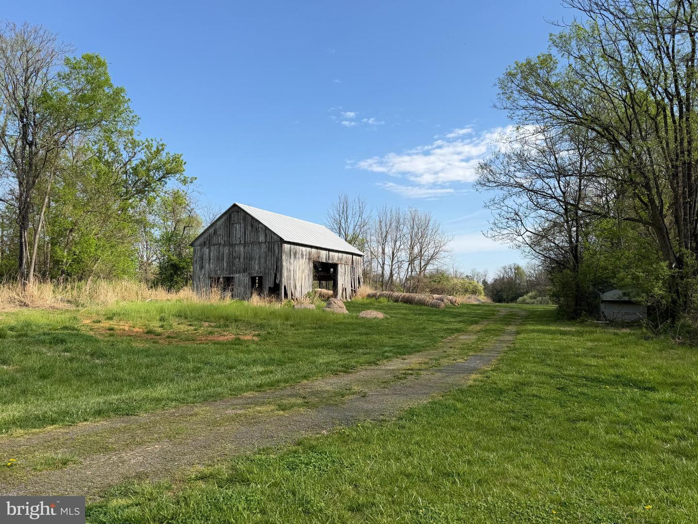10068 Harry Byrd Hwy Property Photo 34