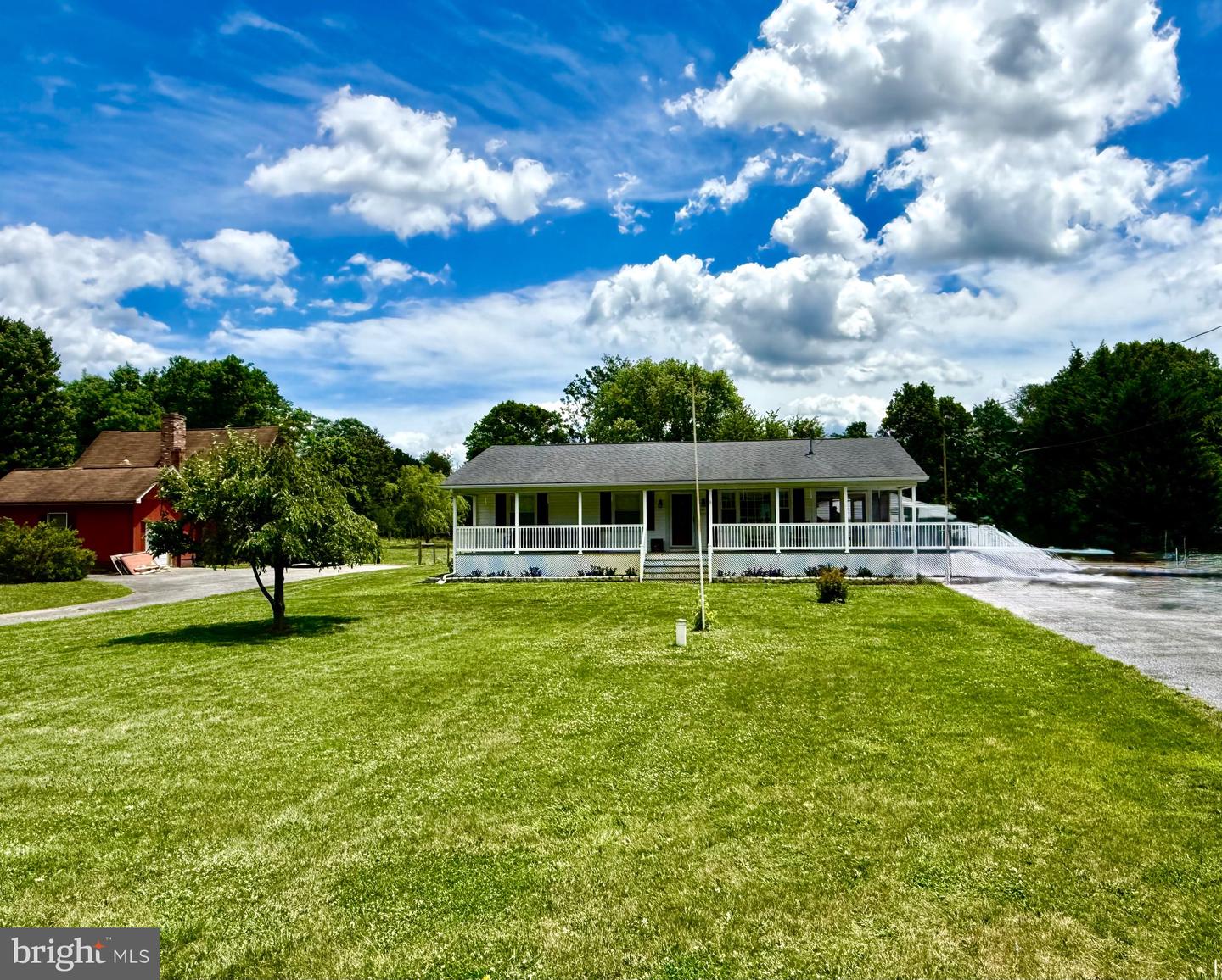 171 Triple J Rd Property Photo 4