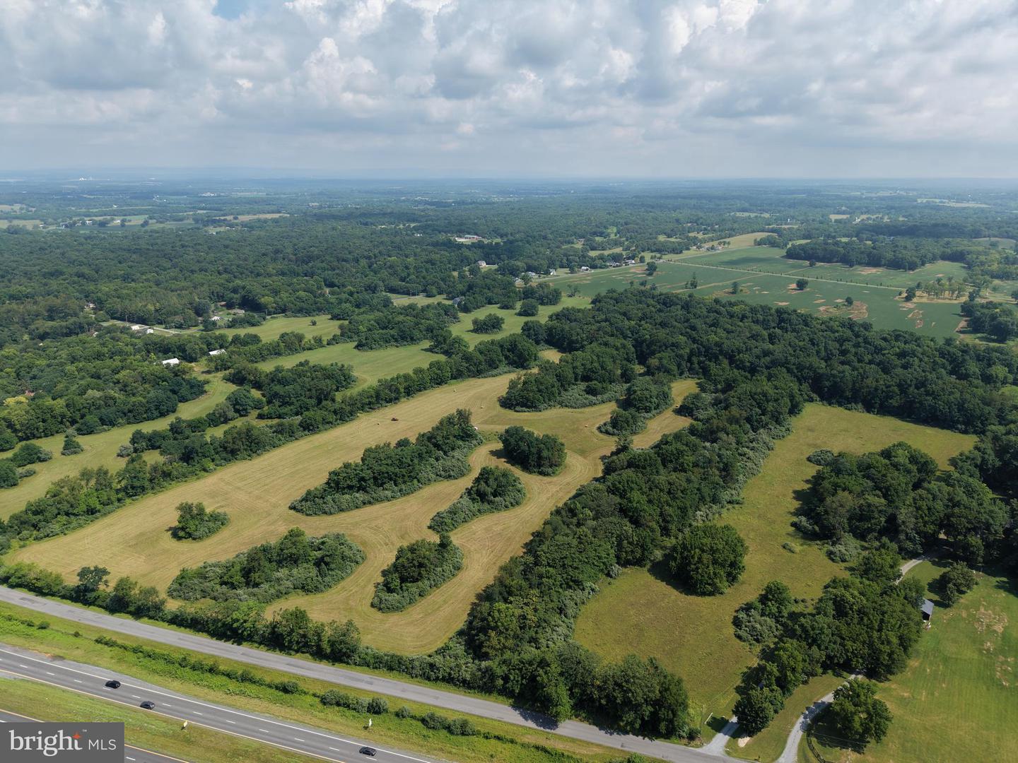 10068 Harry Byrd Hwy Property Photo 5