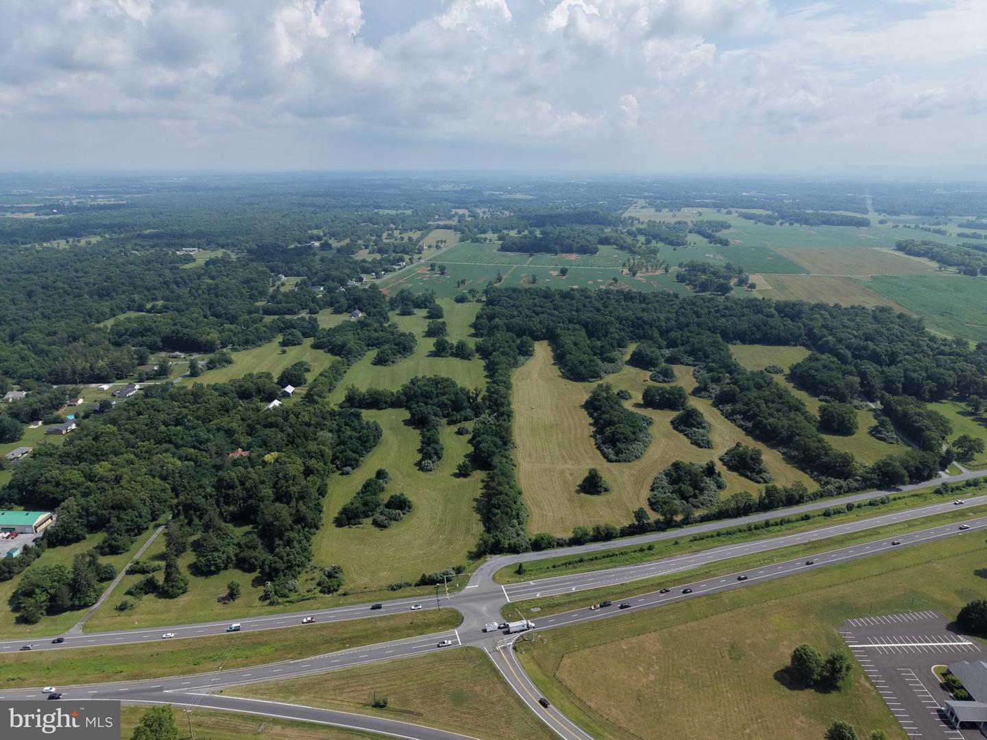 10068 Harry Byrd Hwy Property Photo 8