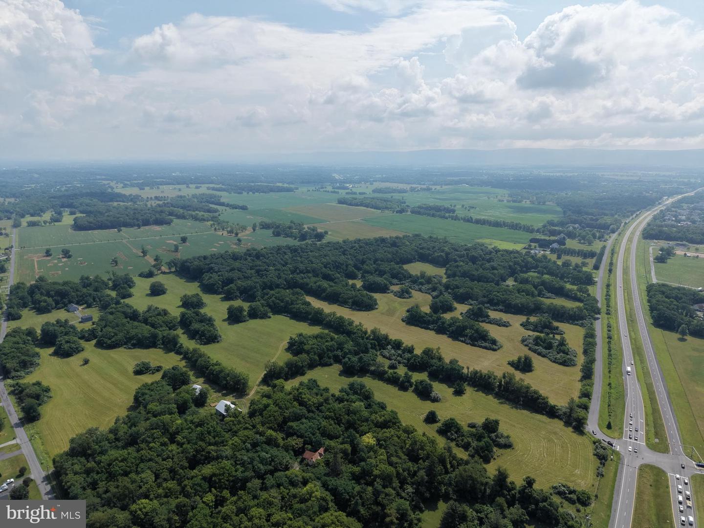 10068 Harry Byrd Hwy Property Photo 12