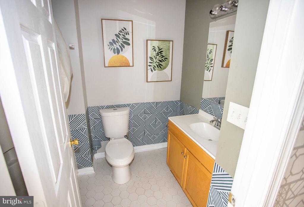 8 Whiting Ave Property Photo 21