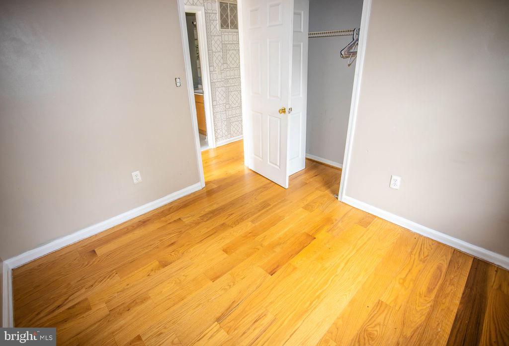 8 Whiting Ave Property Photo 23
