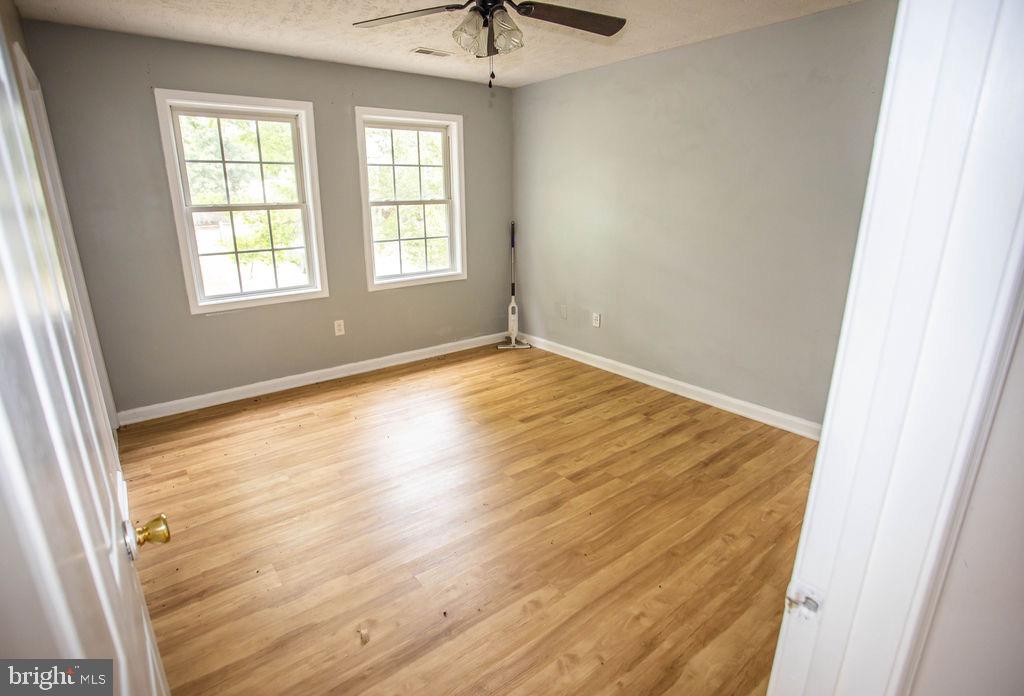8 Whiting Ave Property Photo 26