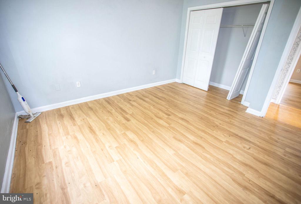 8 Whiting Ave Property Photo 28