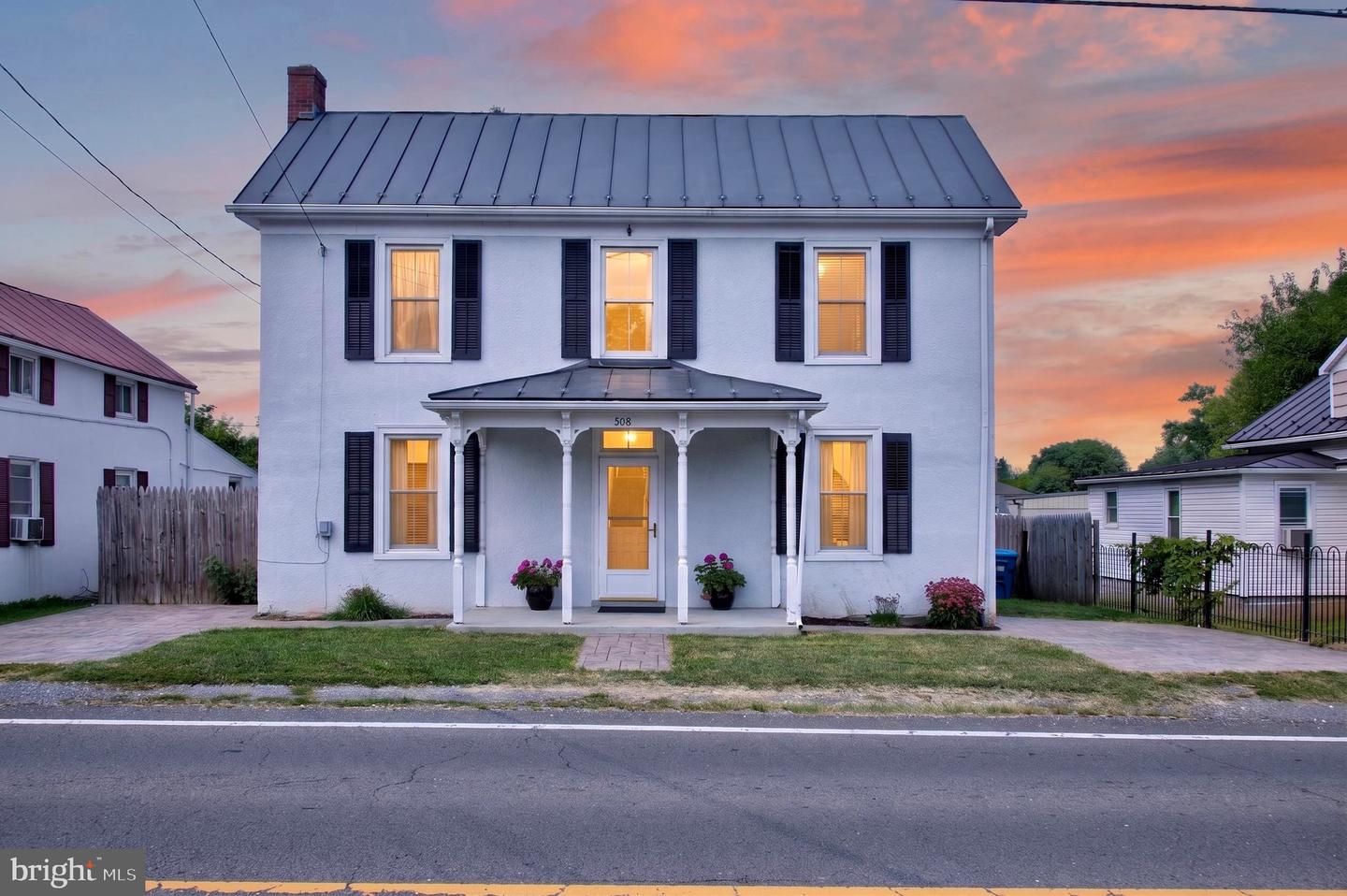 508 E MAIN ST