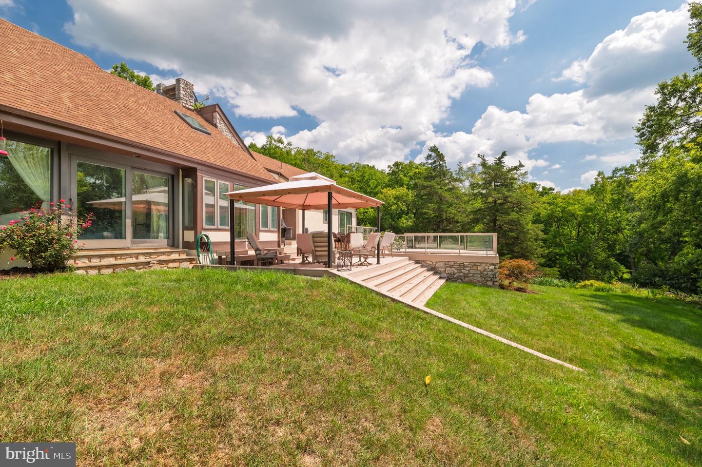 2821 Lockes Mill Rd Property Photo 11
