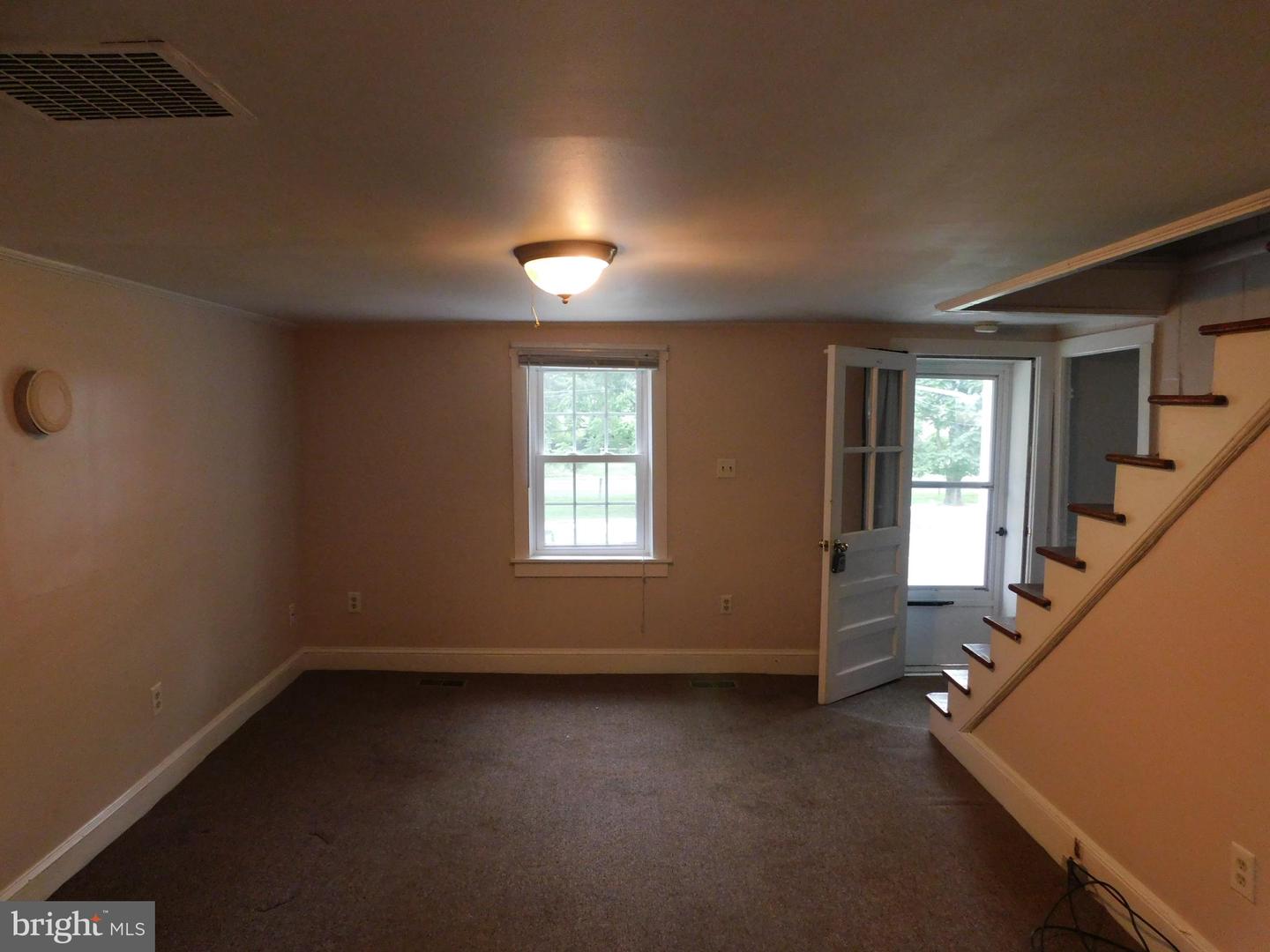 430 Sugar Hill Rd Property Photo 3