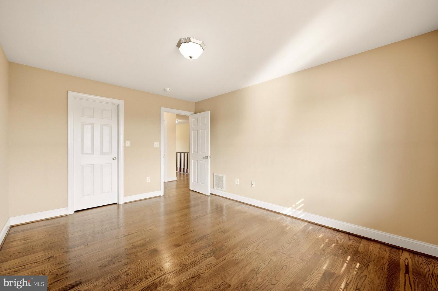 3720 Senseny Rd Property Photo 37