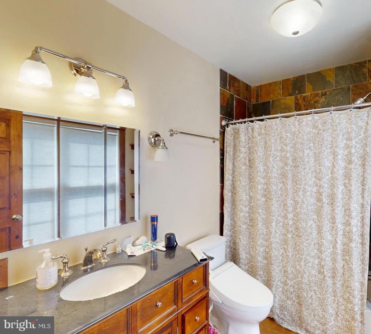 104 Laurel Ln Property Photo 16