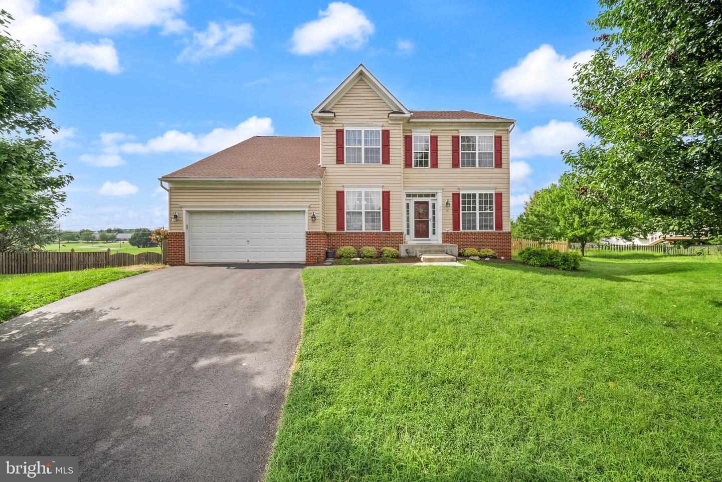 16 Litten Ct Property Photo 1