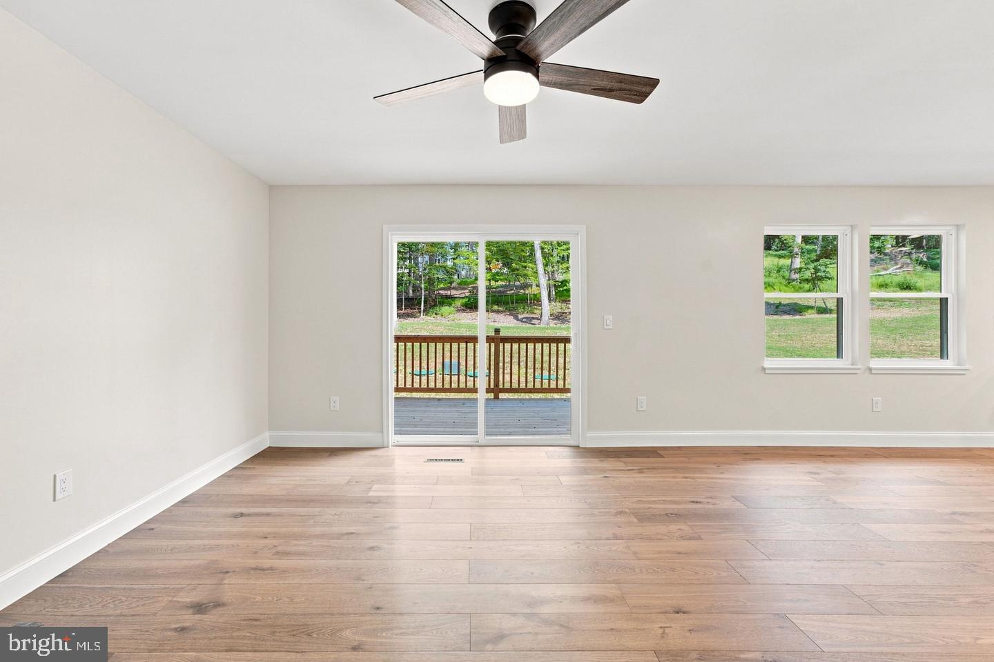 440 Cedar Ln Property Photo 11