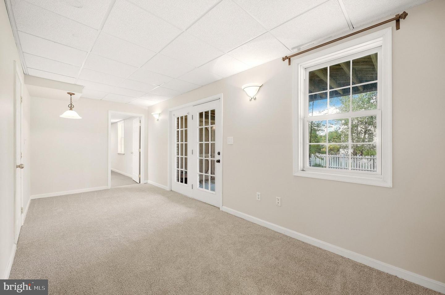 317 Henderson Ct Property Photo 64