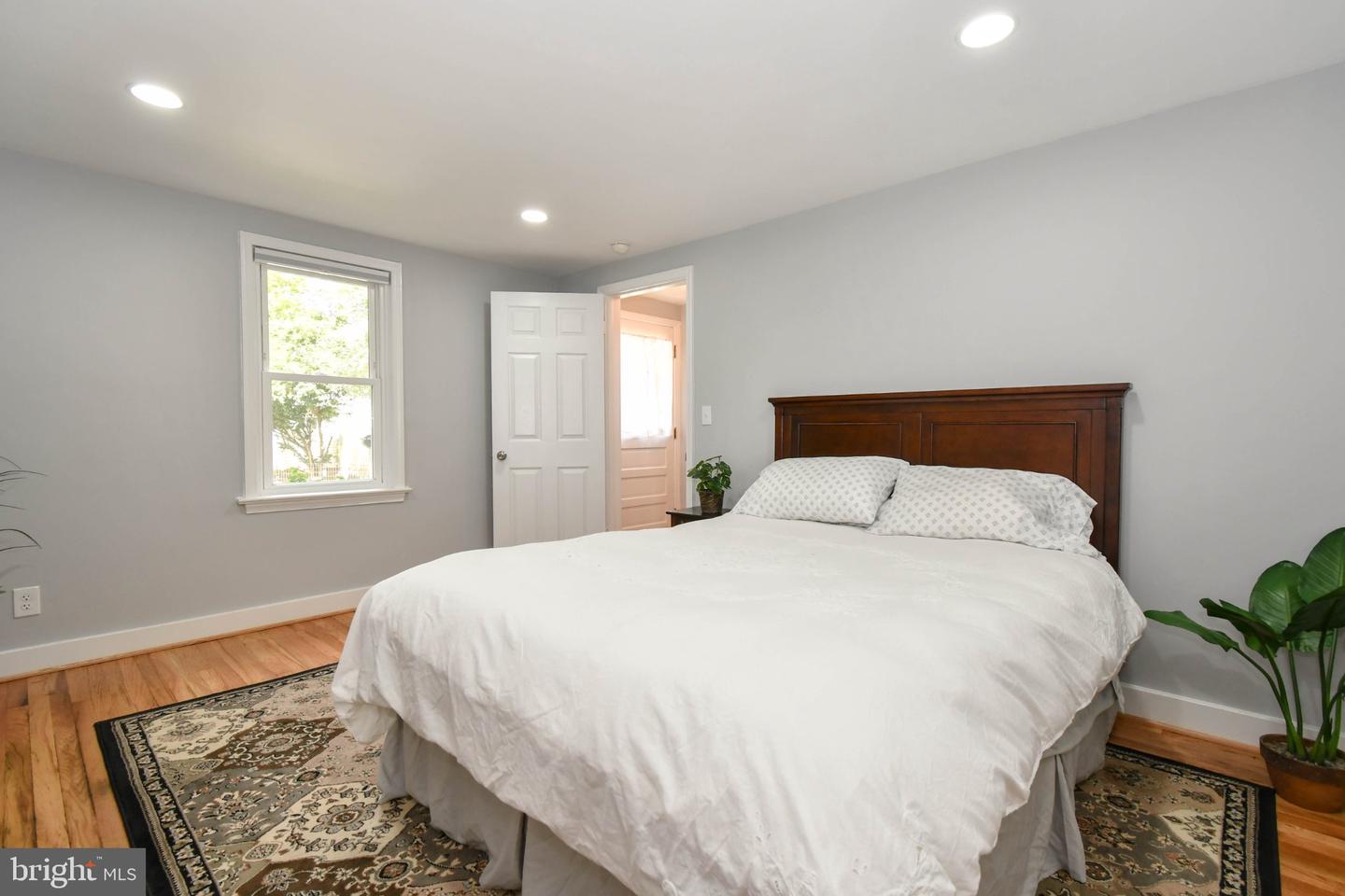 6 Virginia Ave Property Photo 18