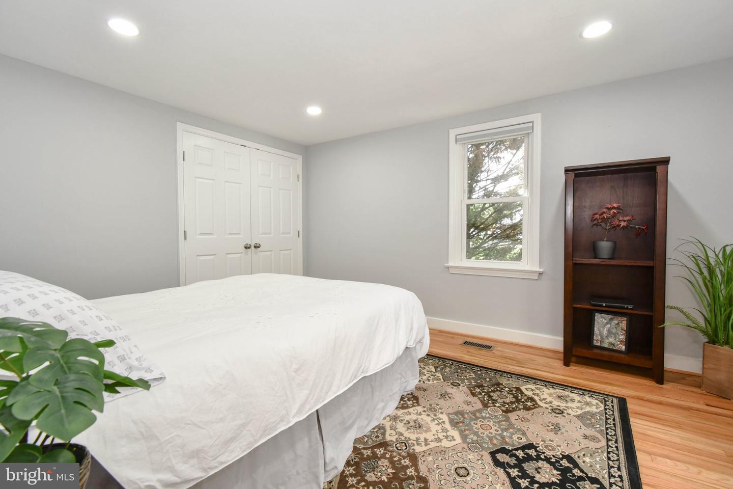 6 Virginia Ave Property Photo 19