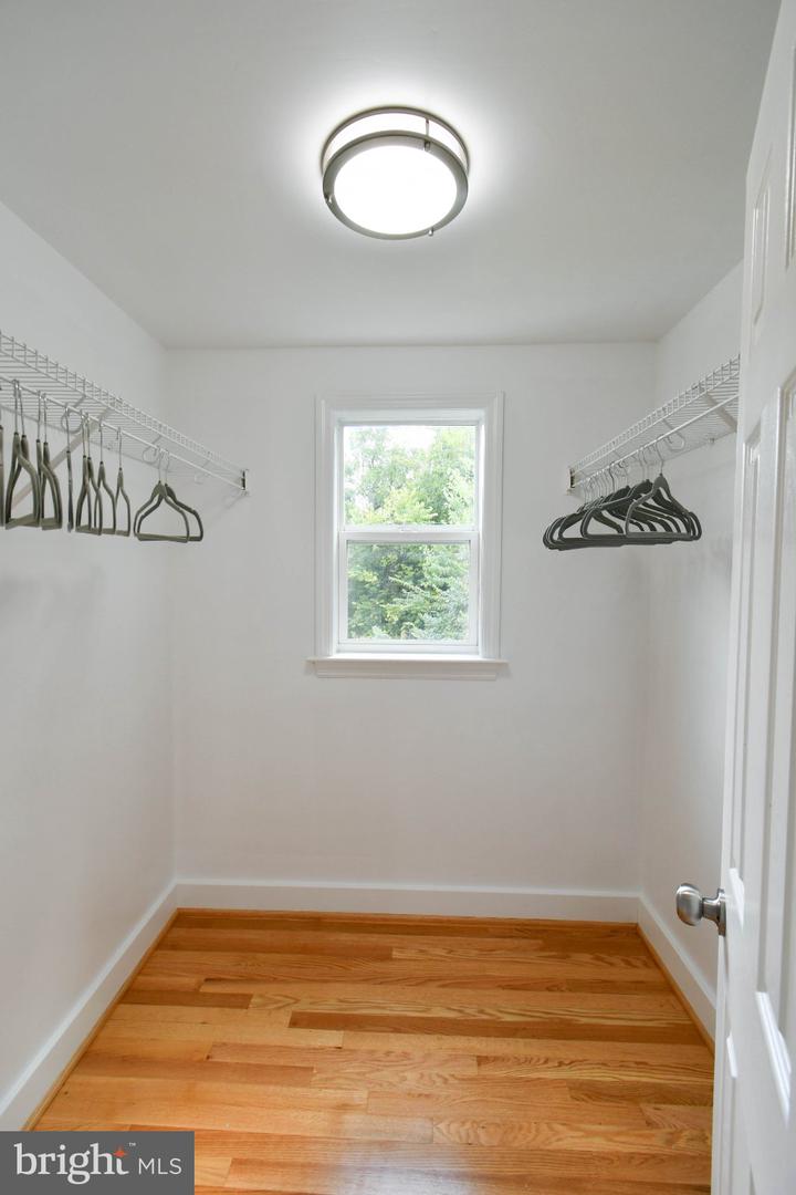 6 Virginia Ave Property Photo 24
