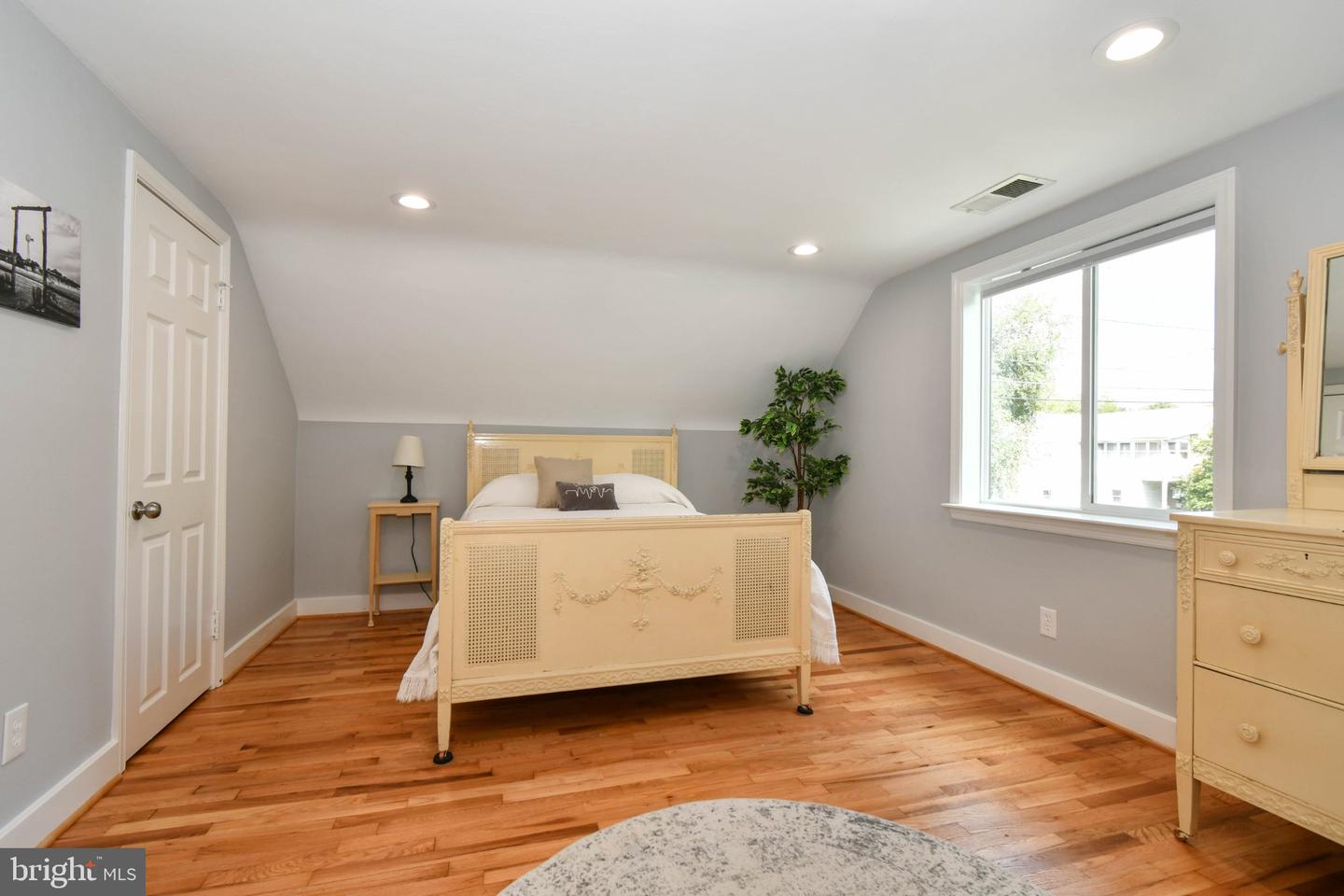 6 Virginia Ave Property Photo 26