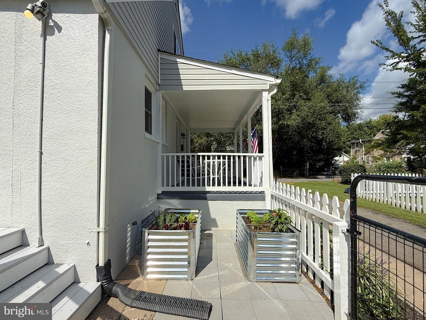 6 Virginia Ave Property Photo 39