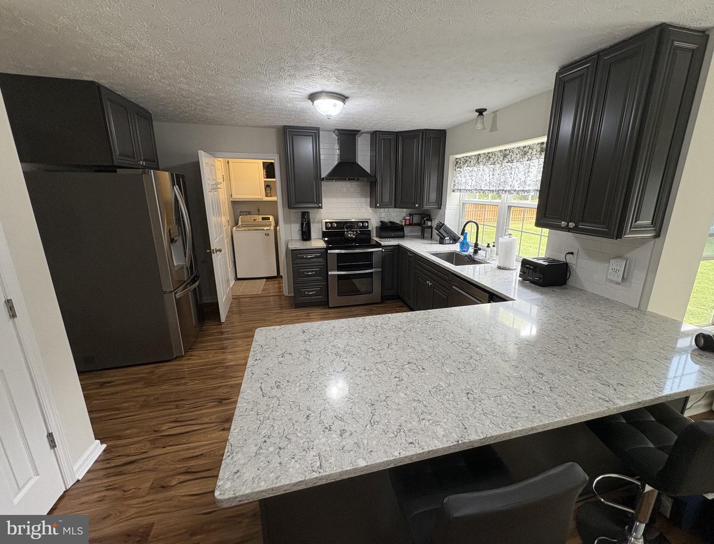 400 Mosby Blvd Property Photo 13