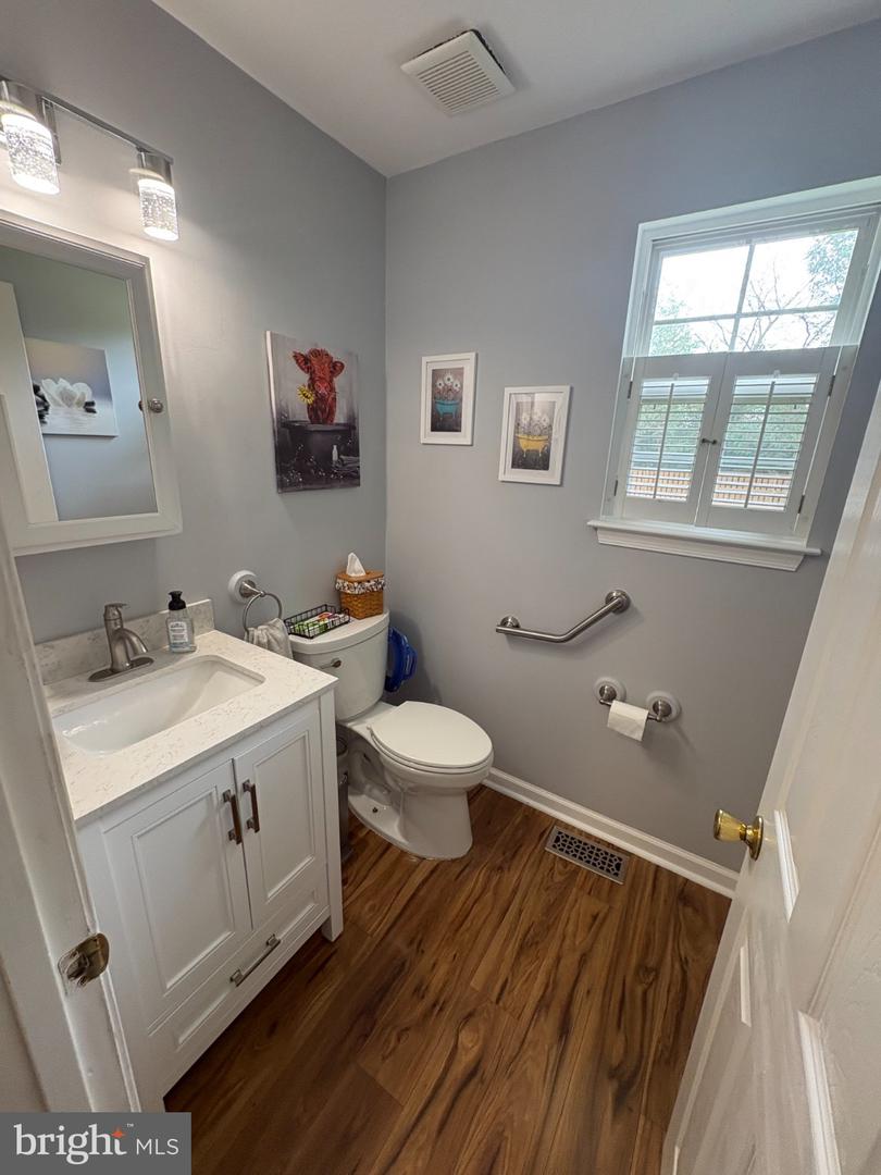 400 Mosby Blvd Property Photo 18