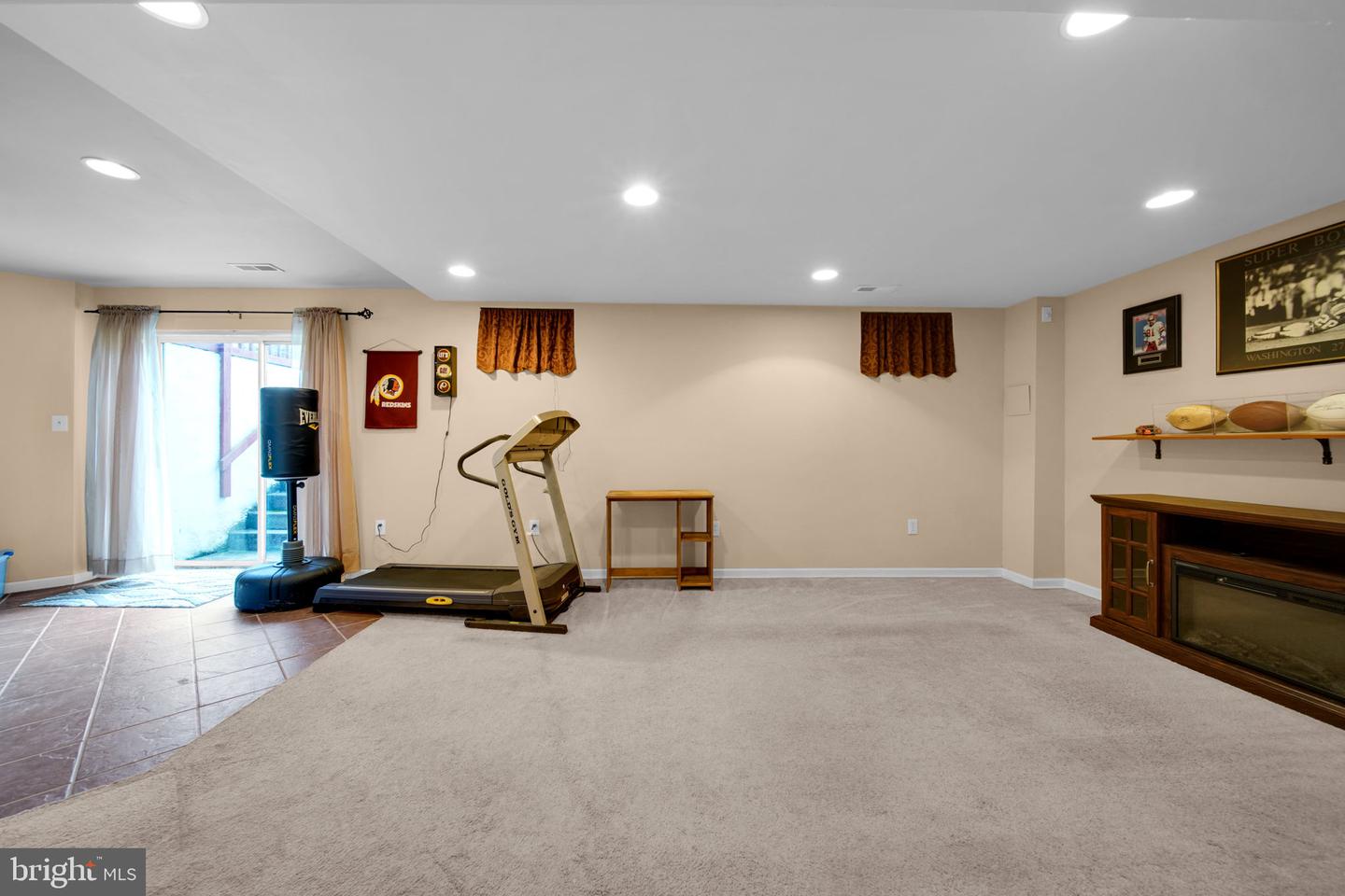 305 Stuart Ct Property Photo 35