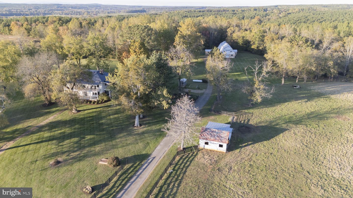 11978 Red House Rd Property Photo 6
