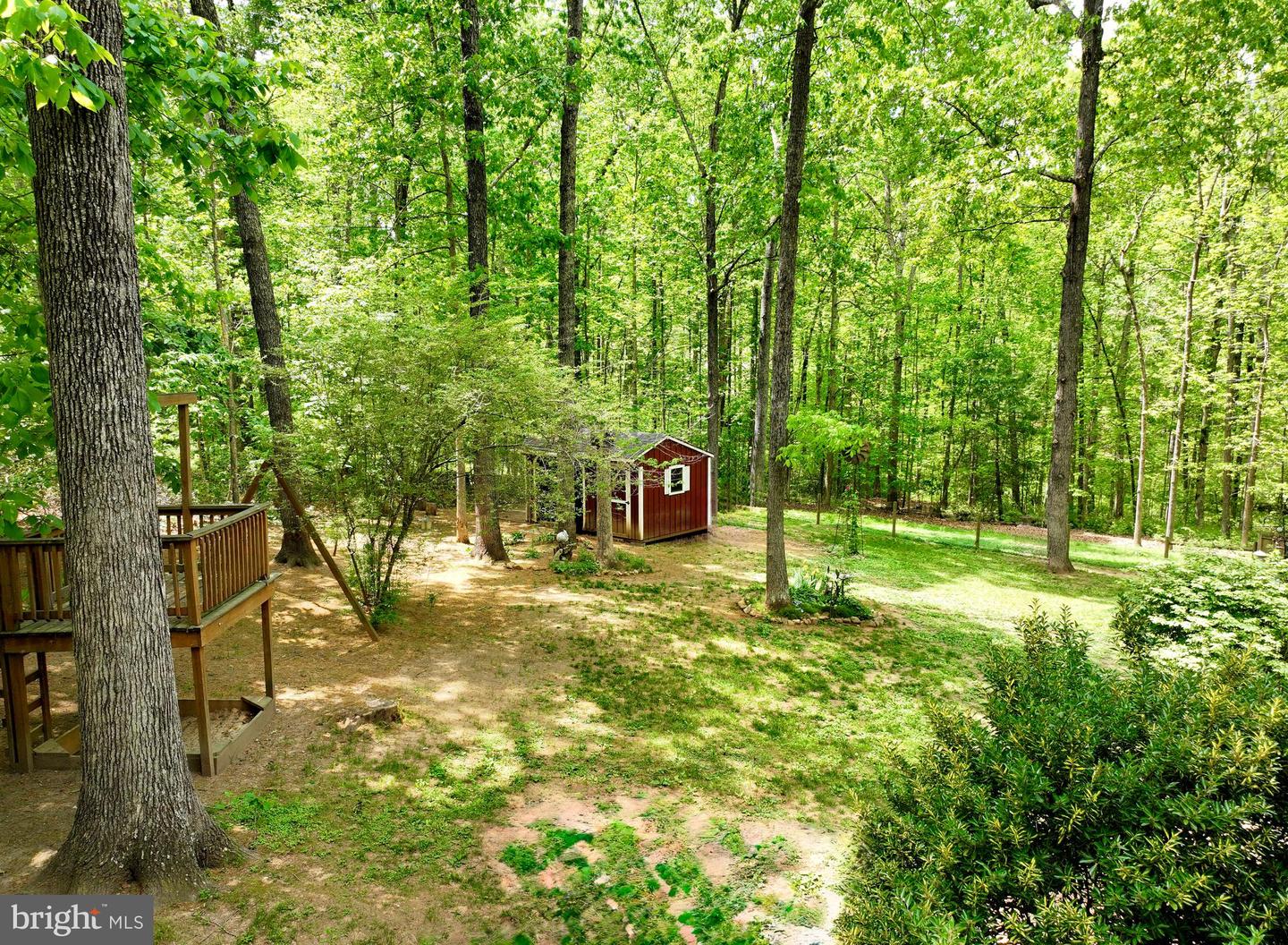 9128 Woodbrook Ln Property Photo 11